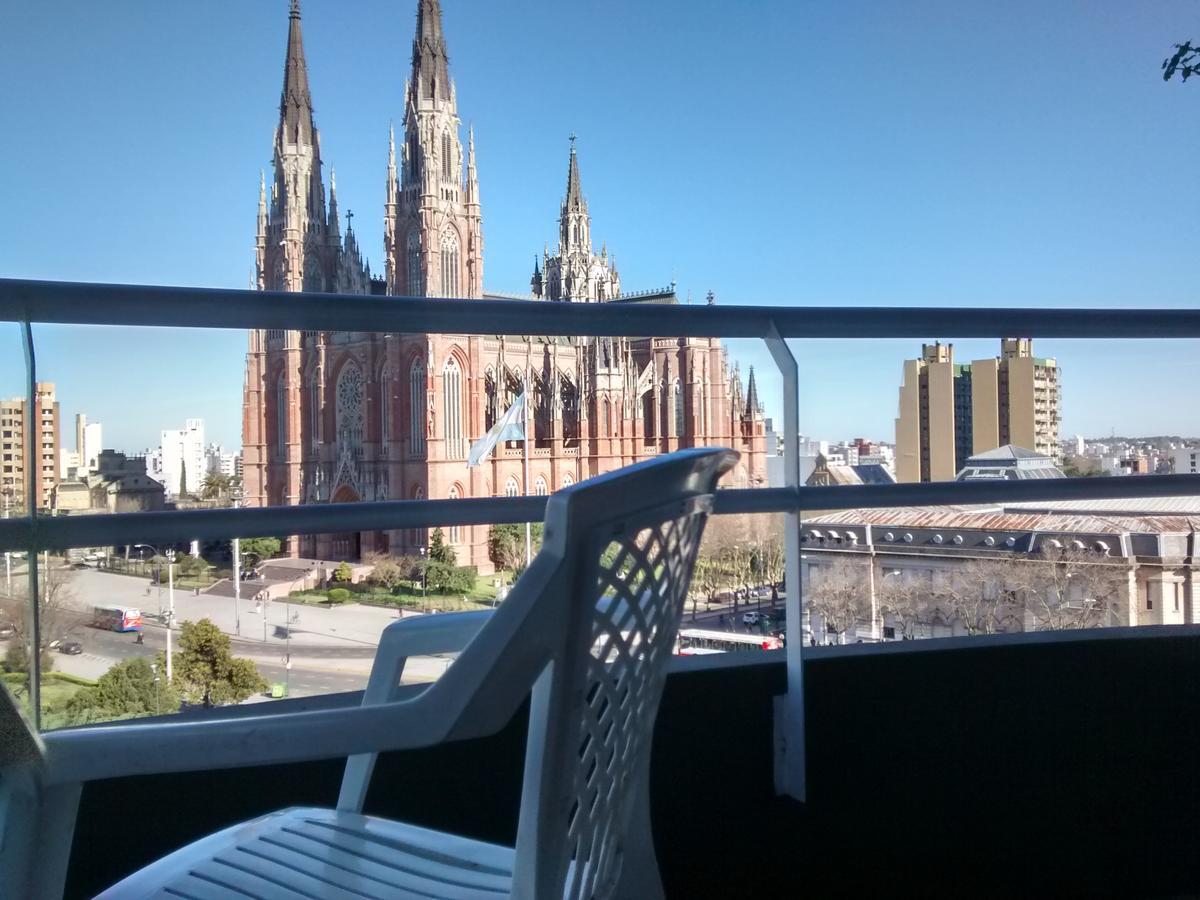Departamento Plaza Moreno Con Balcon La Plata Exteriör bild
